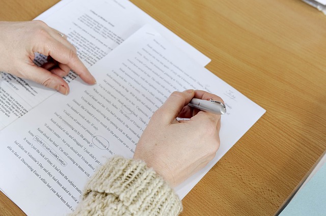Commenting Strategies for Writers: Turning Forum Engagement into SEO Gold